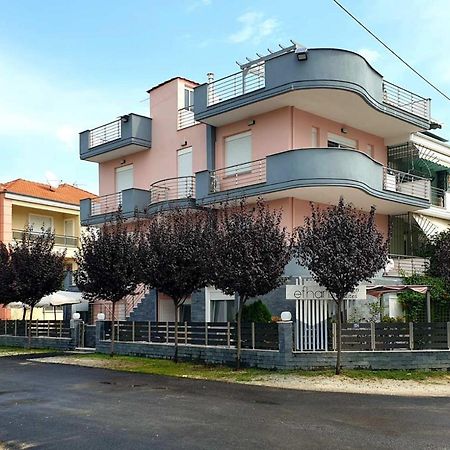 Design Suites Efharis Nea Peramos (Macedonia) Exterior foto