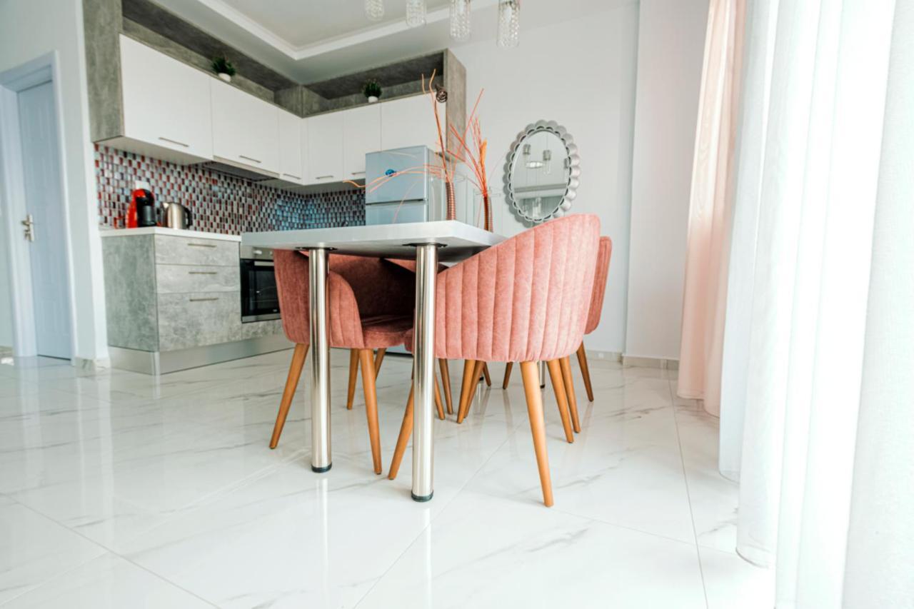 Design Suites Efharis Nea Peramos (Macedonia) Exterior foto
