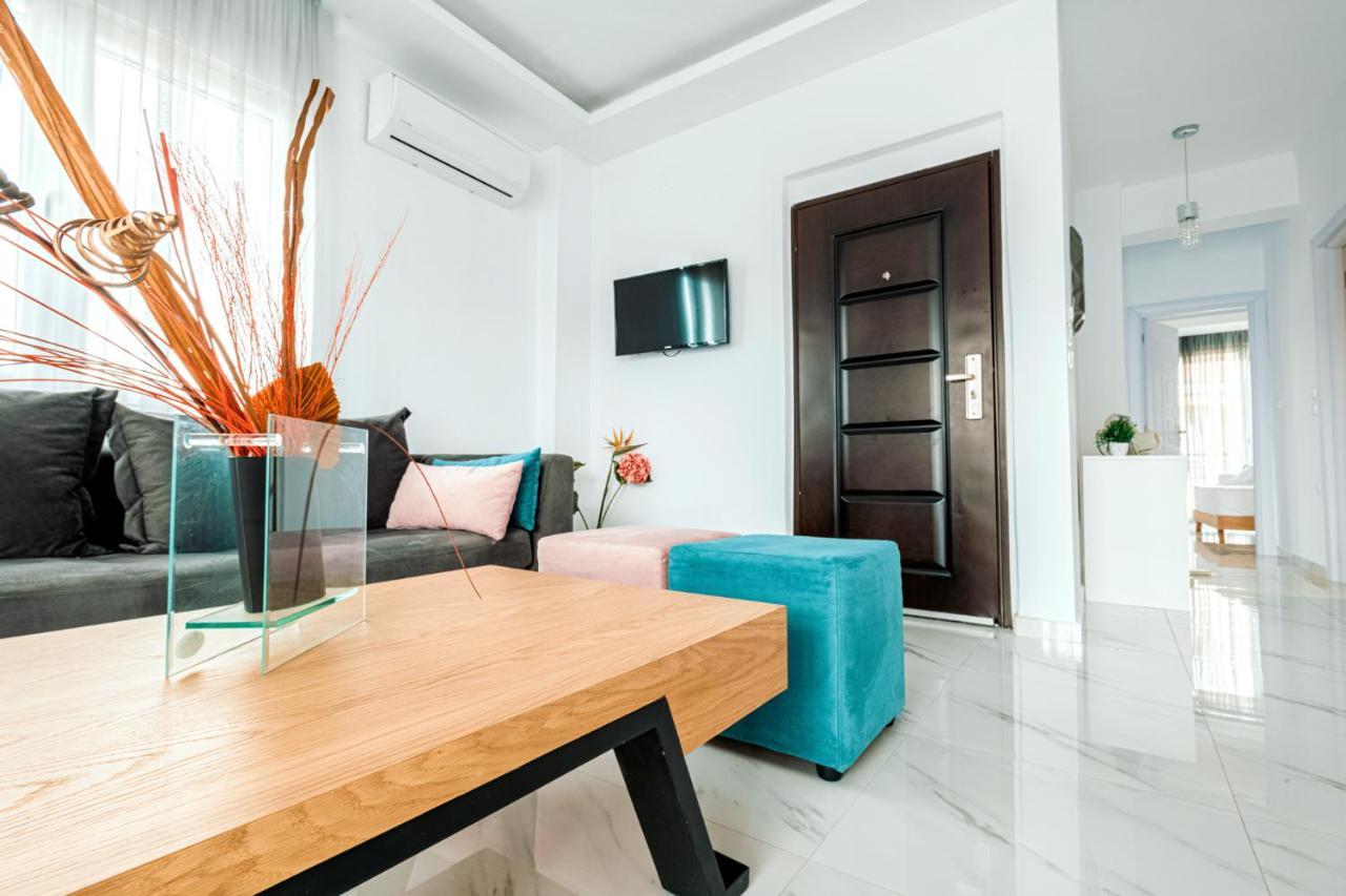 Design Suites Efharis Nea Peramos (Macedonia) Exterior foto