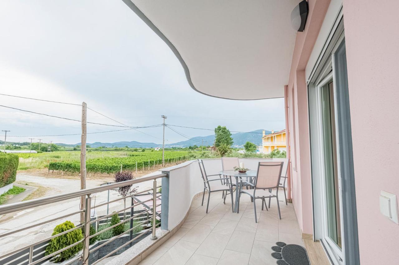 Design Suites Efharis Nea Peramos (Macedonia) Exterior foto